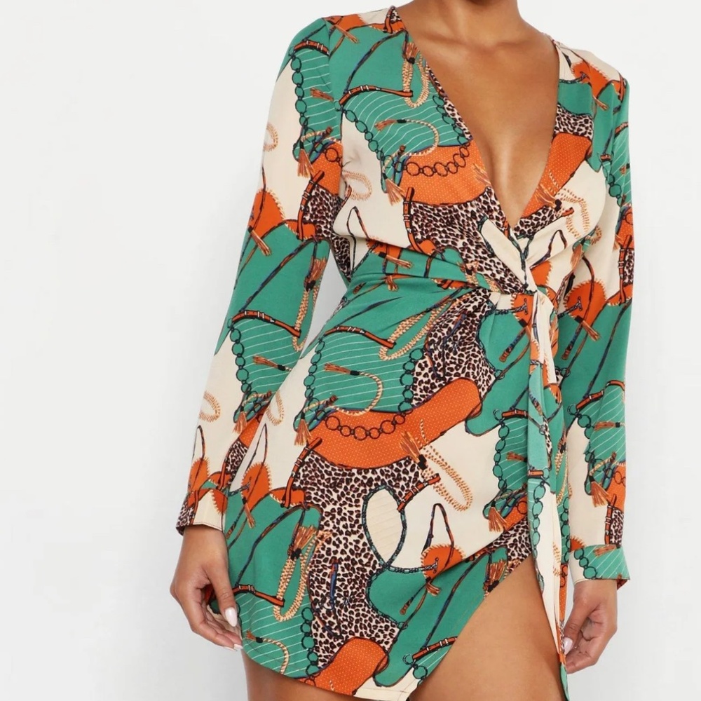 Boohoo - Green/Orange - Satin Chain Print Twist Shift Dress - UK 6/US 2 - NWT